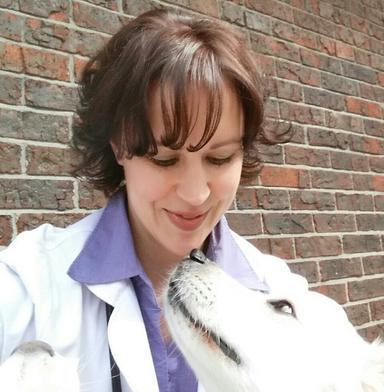 Karen Louis DVM, MS, updated by Daniela Lopez